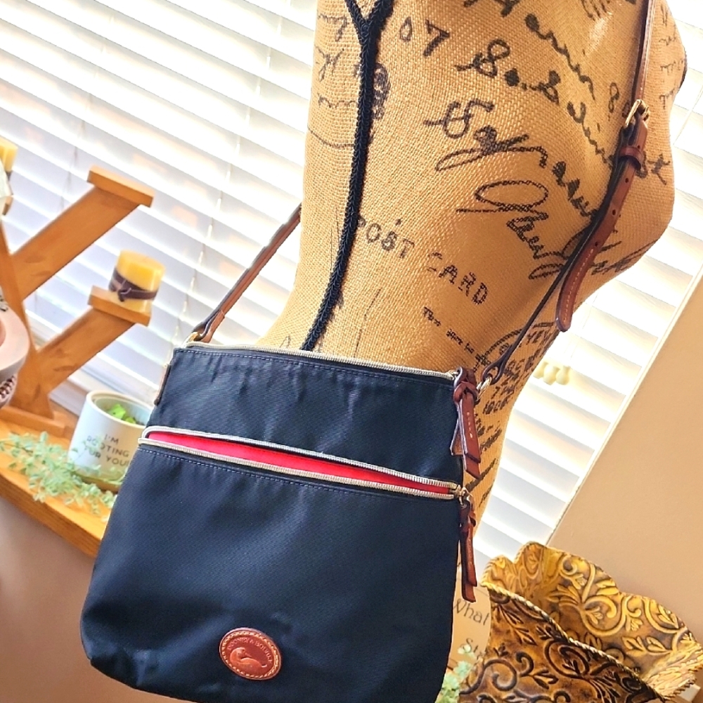Dooney & Bourke Black Bag with Brown Logo - Picture 2 of 9